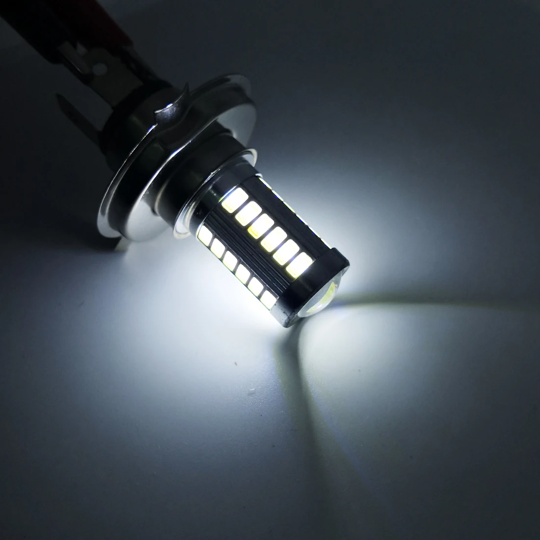 

2PCS of Car LED Headlight H4 High Low Beam 5730 Chip 33 SMD bulb Front Fog Light Bulb High Beam Low Beam Car Fog Lamp 6000k