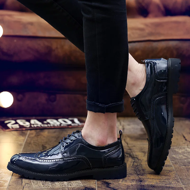 2019 Bullock Glossy Men Flats Shoes Summer Breathable Casual Carved Lacquered Lace Up Leather Size 38-43 | Обувь