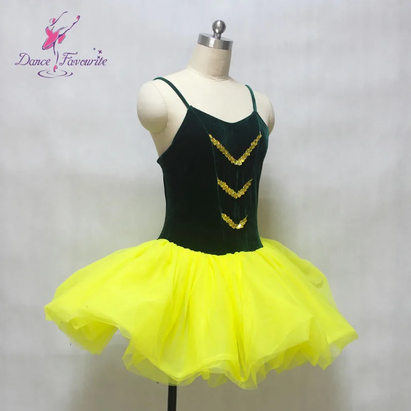 Балетная пачка темно-зеленого цвета из эластичного вельвета с корсетом и желтым