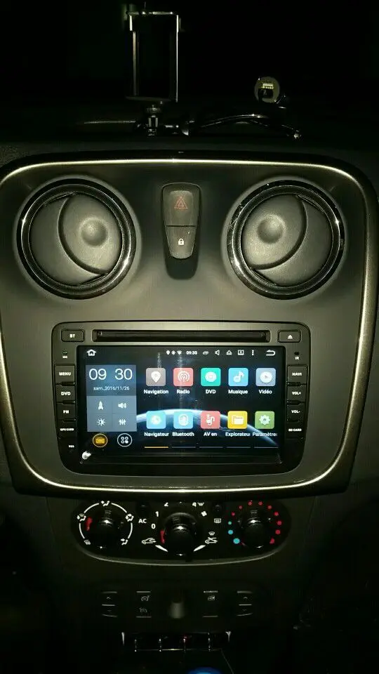 Автомобильный dvd плеер с 7 дюймовым HD сенсорным экраном Android 1 для 1024 * 600LCD дюймов