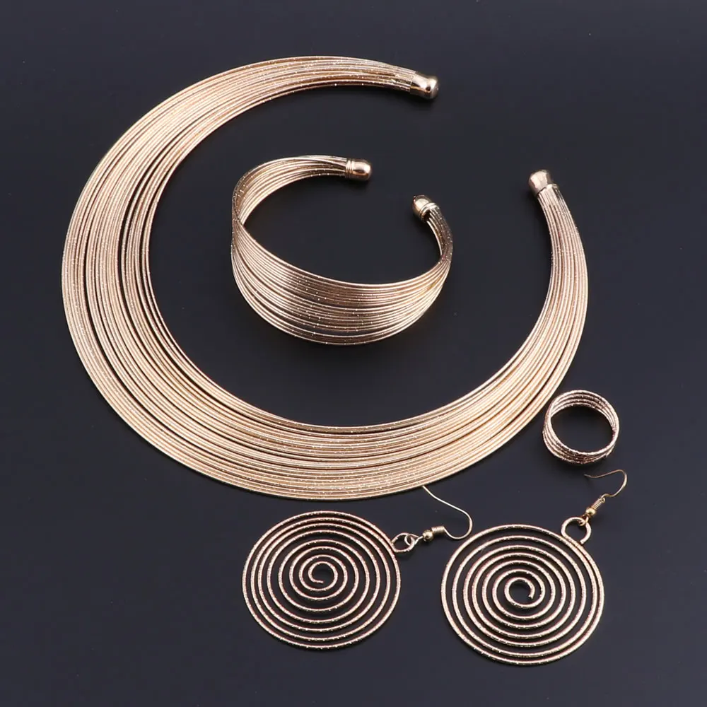 Комплект из колье серёг и кольца с металлической проволокой | Украшения