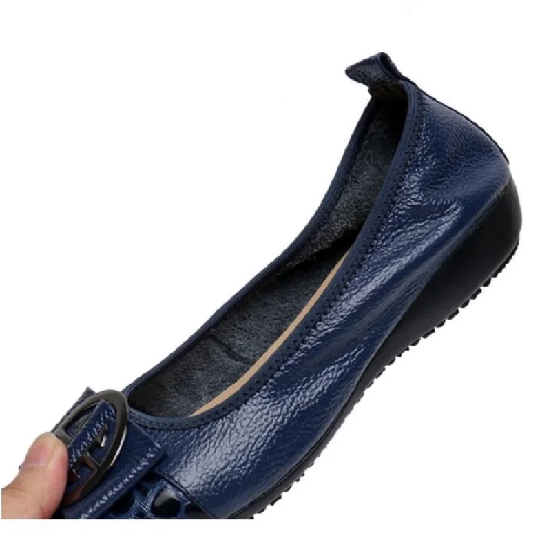 Туфли женские из натуральной кожи лоферы мягкая подошва плоская кожаные черные