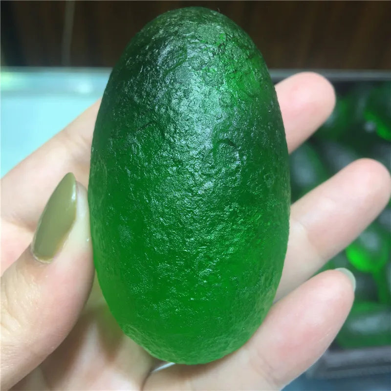 Moldavite Чешский метеорит ударные стеклянные бусины необработанный камень кристалл энергии 1 шт
