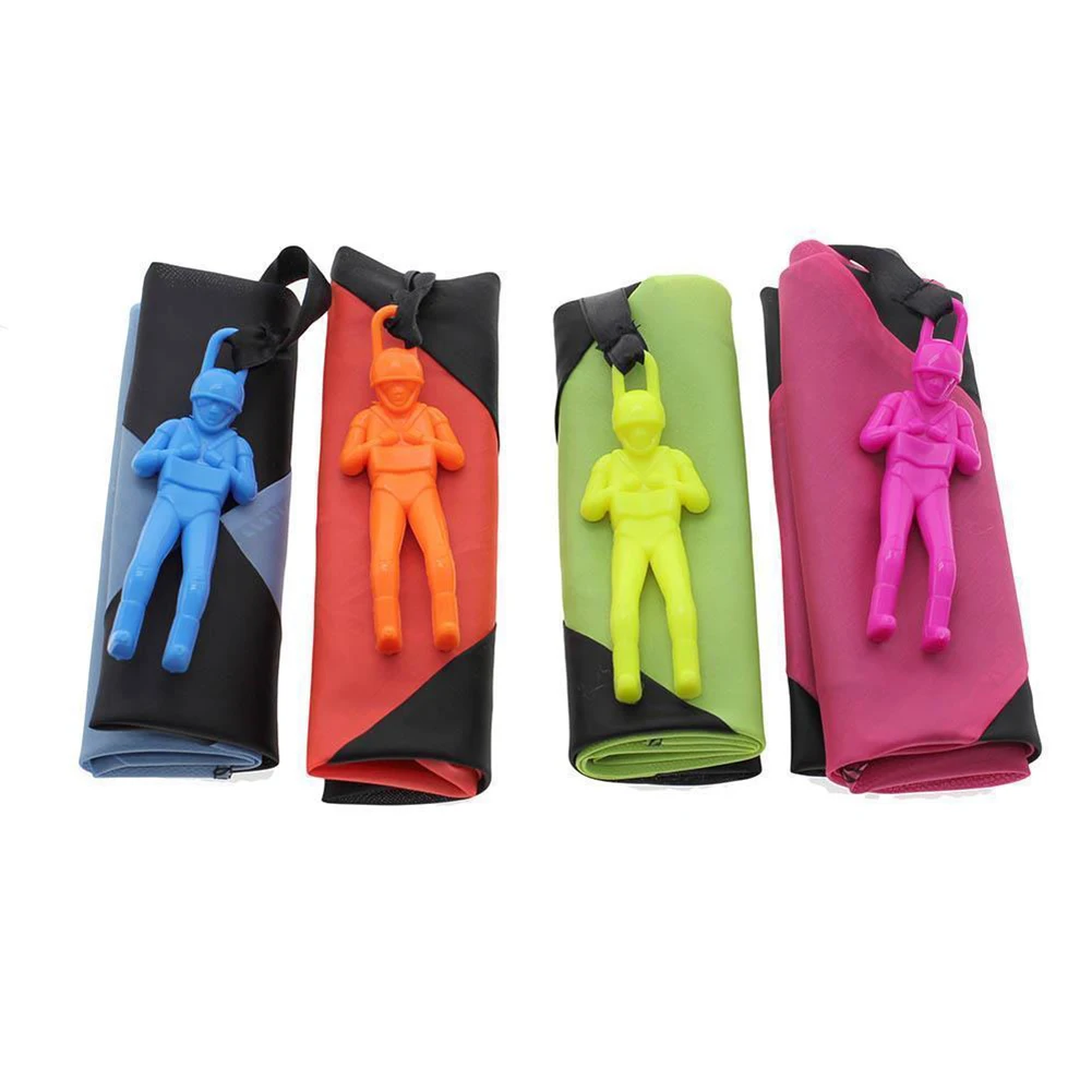 Mini Paratroopers Soldier Army Parachute Outdoor Toys Boy Kids Gift Color Random |