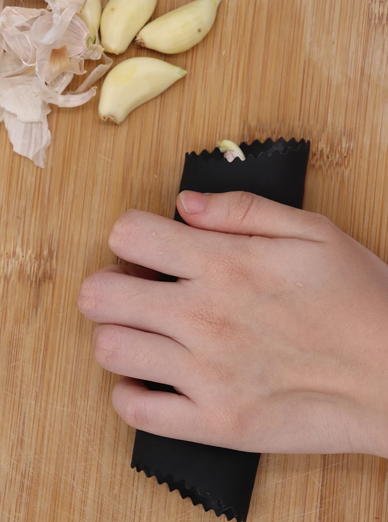Чеснок Овощечистка кухонные аксессуары волшебный черный силиконовый пилинг
