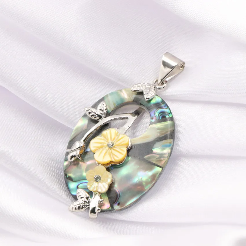 Подвеска из натуральной перламутровой ракушки подвеска в виде цветка пауны