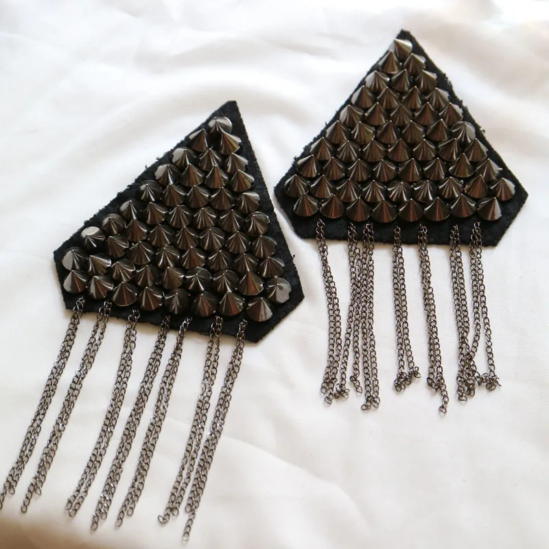 

2pcs/set tassel Beaded epaulette for clothes Punk Coat Suit DIY Fashion Tassel Badge Epaulets Shoulder Patches appliques