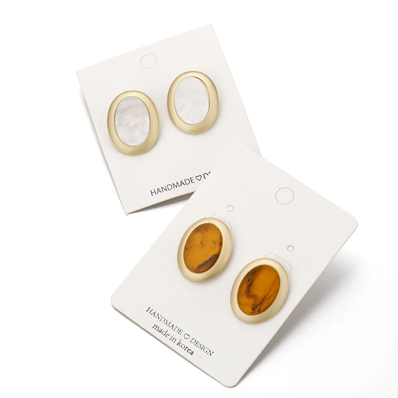 Amorcome простой 2 Цвет Уникальный Акриловые серьги-гвоздики для женщин круг