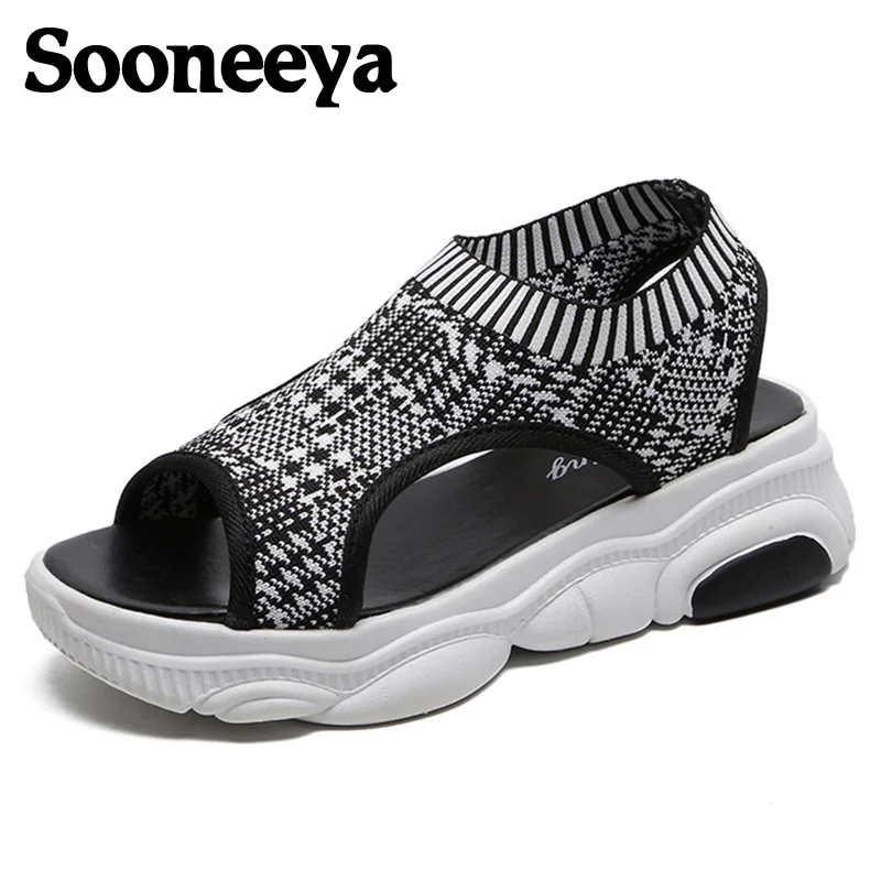 Сандалии Sooneeya женские на платформе эластичные босоножки танкетке без застежки