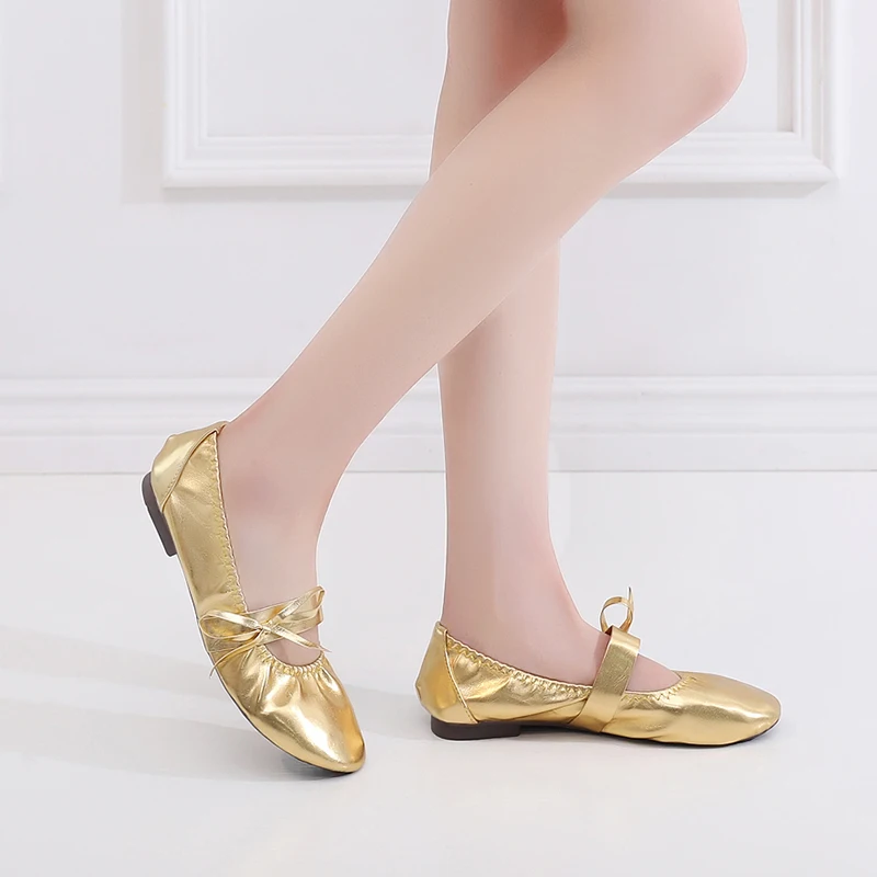 Туфли женские блестящие на низком каблуке с мягкой подошвой износостойкие обувь