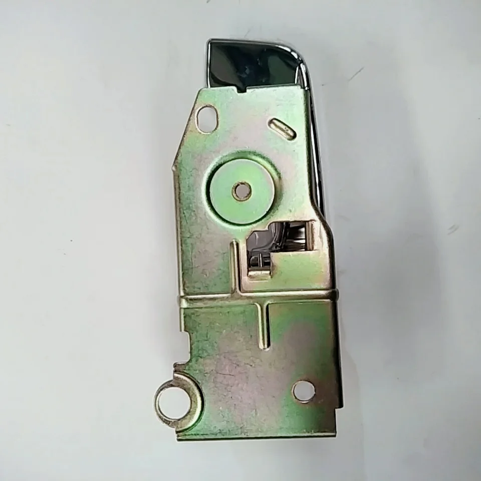 Автозапчасти внутренние детали дверные ручки oe номер 6105240U1081 для правого и