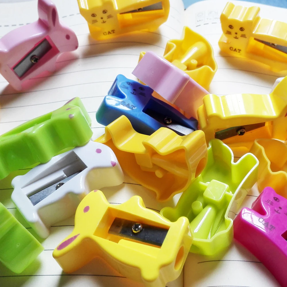 

NEW super cheap Mini Cartoon Pencil Sharpener Desktop Stationery Children Roll Mill Japan office style 24pcs a lot for SALE