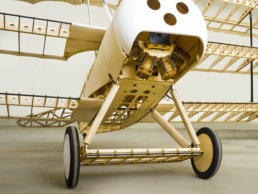 Классический Fokker Dr. I самолетик из пробкового дерева 1,5 м лазерная резка плоская модель RC строительный комплект Электрический и газовый Электропитание пульт дистанционного управления аэроплан