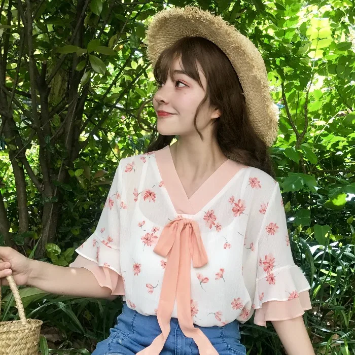 

Japanese Sweet Chiffon Ruffles Floral Girls Lolita Shirt V-neck Flare Sleeve Women Blouses Bow Women Shirts Clothing White Blue