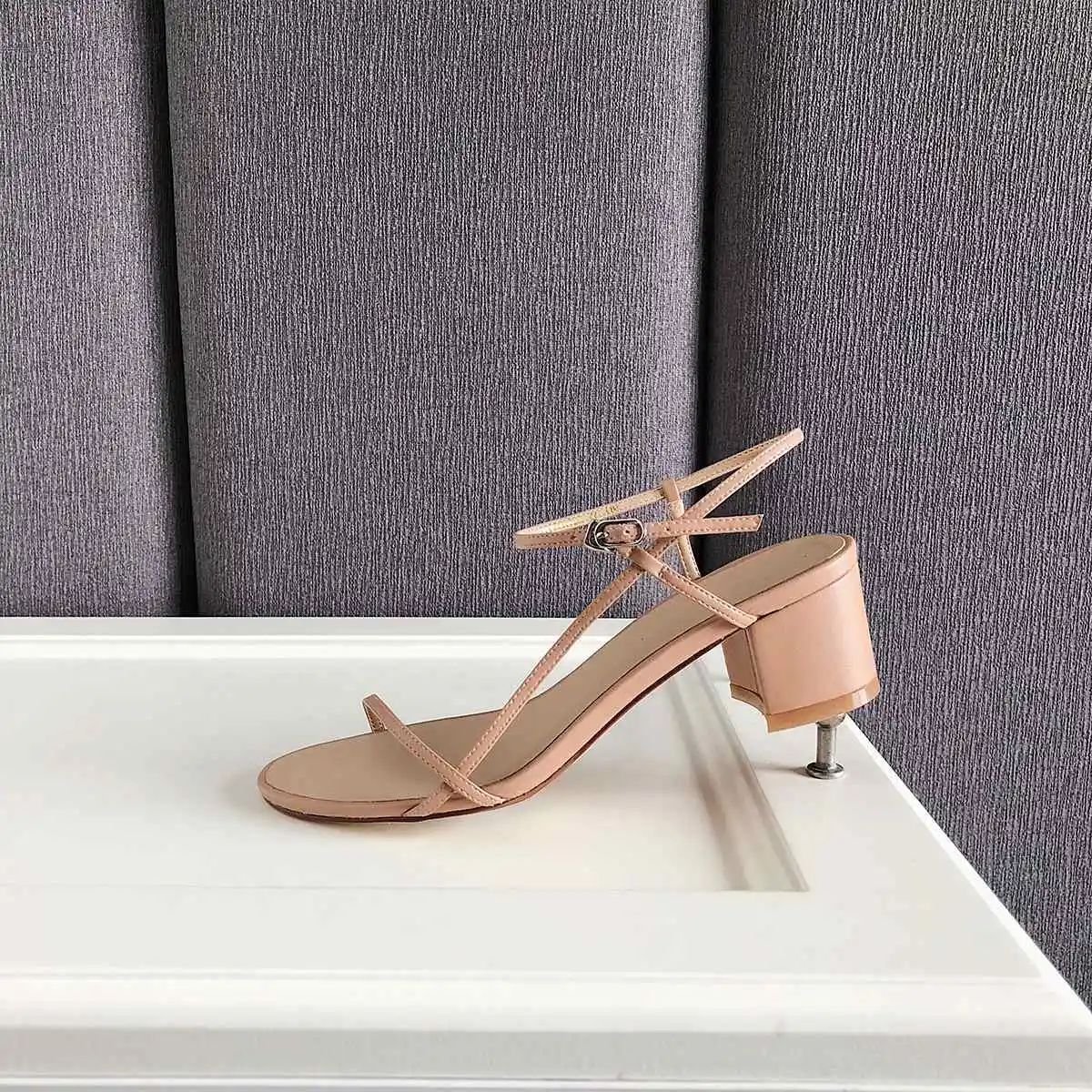 Krazing Pot/ натуральная кожа, ремешок с пряжкой, открытый носок, средний каблук, простой стиль, Винтажный дизайн, уличная одежда, босоножки со звездами, l46