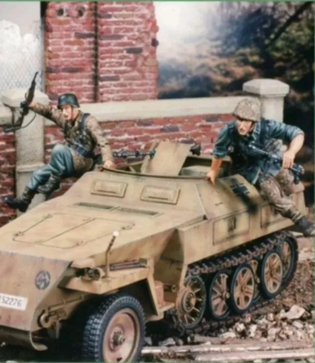 1/35 модельная фигурка из смолы комплект разобранный Неокрашенный 868 (без