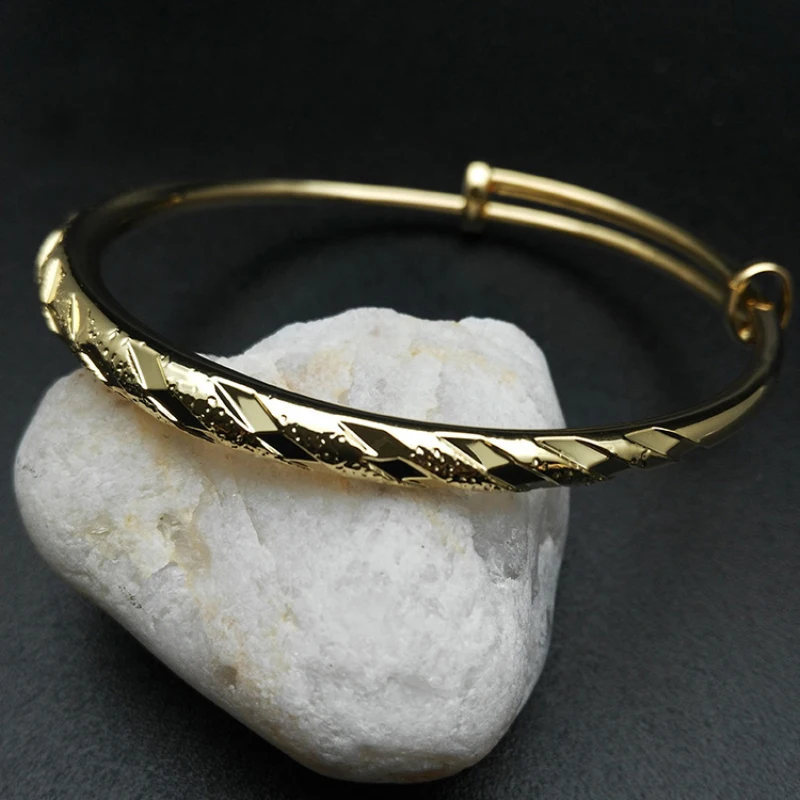 Ювелирные изделия для женщин желтое золото цвет матовый метеорит резные круглые