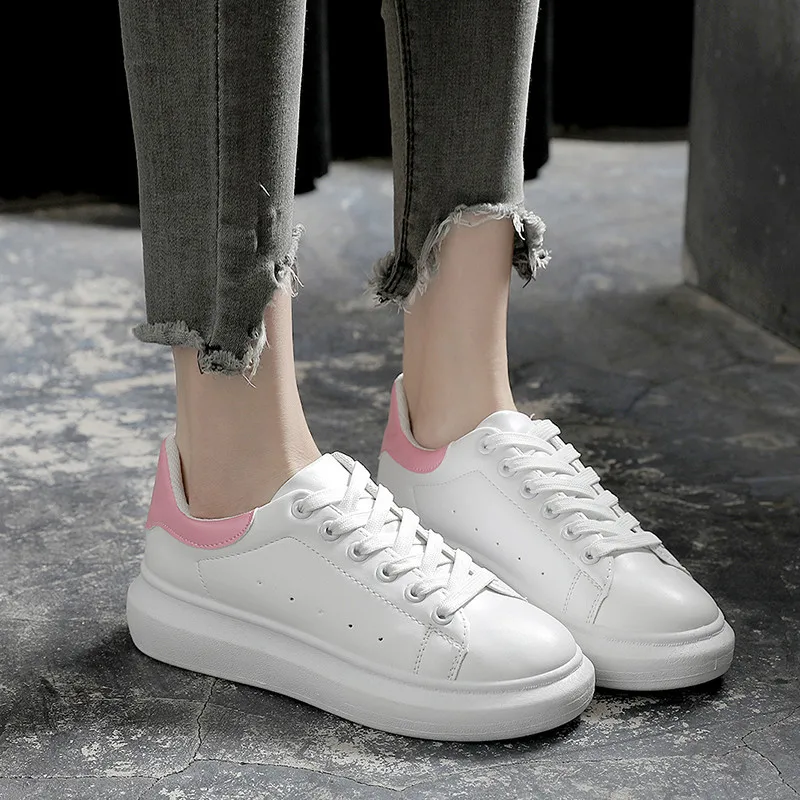 Женские кроссовки из ПУ кожи дышащие Нескользящие на толстой подошве для бега