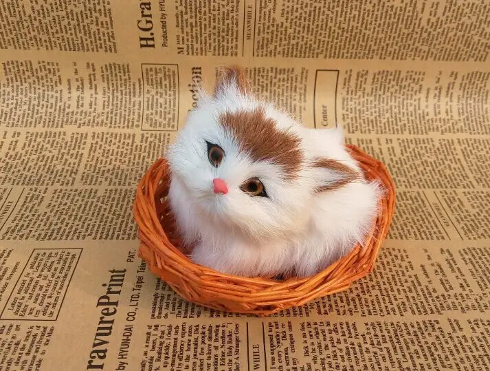 Мини модель кошки из полиэтилена и меха желтая голова Сидящая кошка в корзине