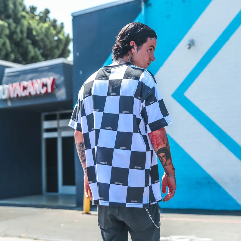 Пляжные футболки с квадратным принтом буквенным 2019 мужские топы короткими