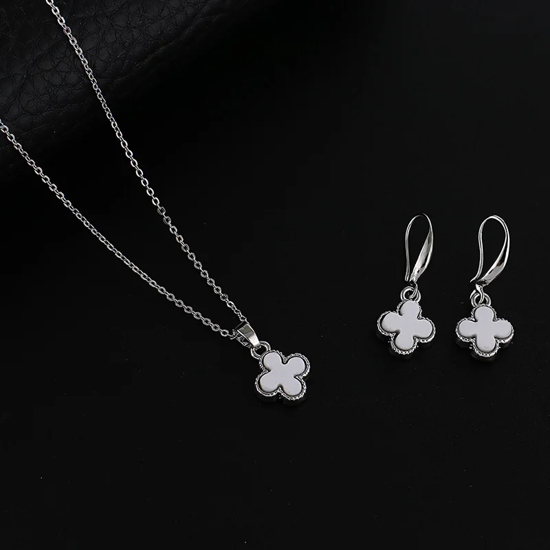 DBWC Женская мода посеребренный сплав цепь очаровательный простой четырехлистный