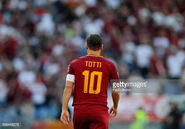 ROMA TOTTI последний матч- namset TOTTI 10+ патч Totti+ 1617 Серия A