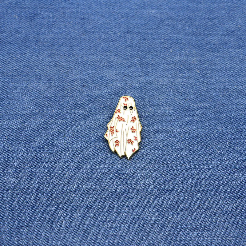 Halloween Brooches Funny Ghost Enamel Pin for Girls Lapel Pin Hat/bag Pins Denim Jacket Shirt Women Brooch Badge SC4373