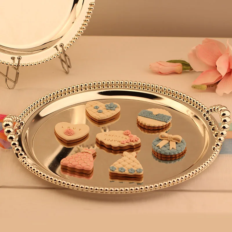 Современный круглый посеребренный сервировочный поднос для парфюмерии десерта