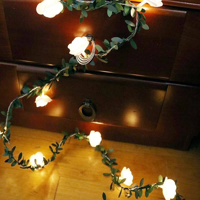

1.5m 3m 6m Rose Flower Vine LED String Lights Battery/USB Operated Green Leaf Garland lamp for Valentine's Day Wedding Christmas