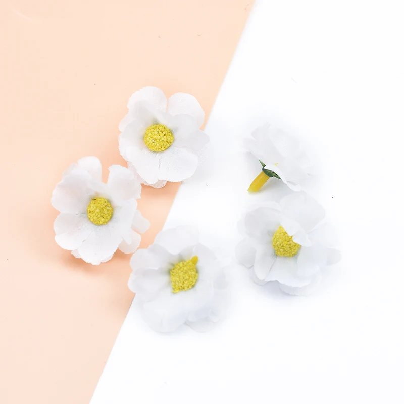 white 30 шт. Разноцветные Милые шелковые головы вишни поддельные ромашки Рождество Свадьба домашний декор аксессуары diy подарки коробка искусственные цветы - Цвет: white
