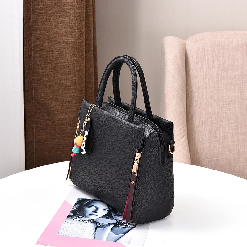 2018 женский фирменная сумочка женские Курьерские сумки Дамская на заклепках цепи