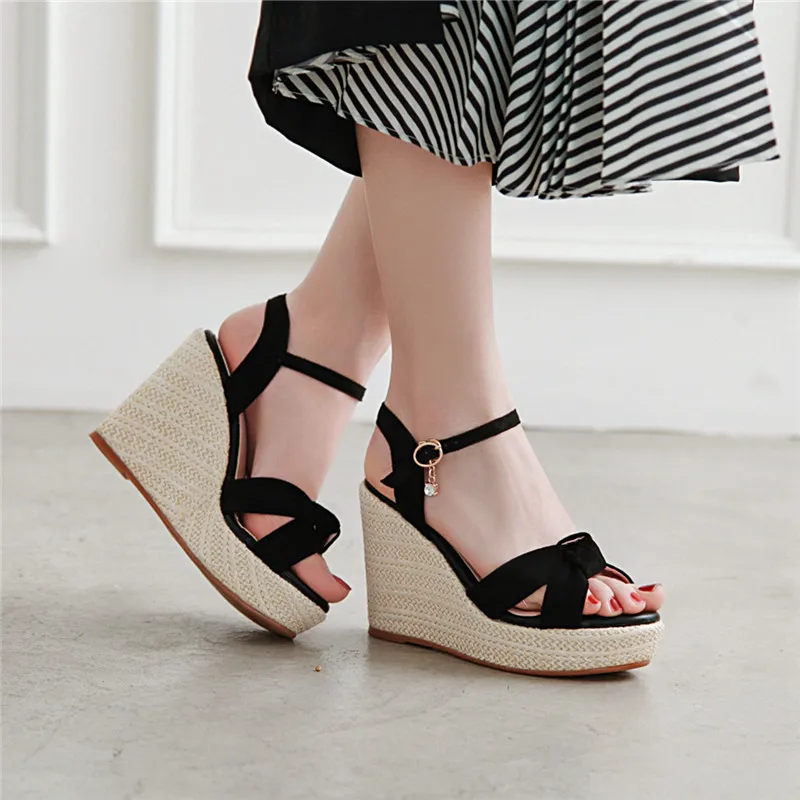 Женские Босоножки на каблуке Asumer платформе с пряжкой удобные туфли лодочки