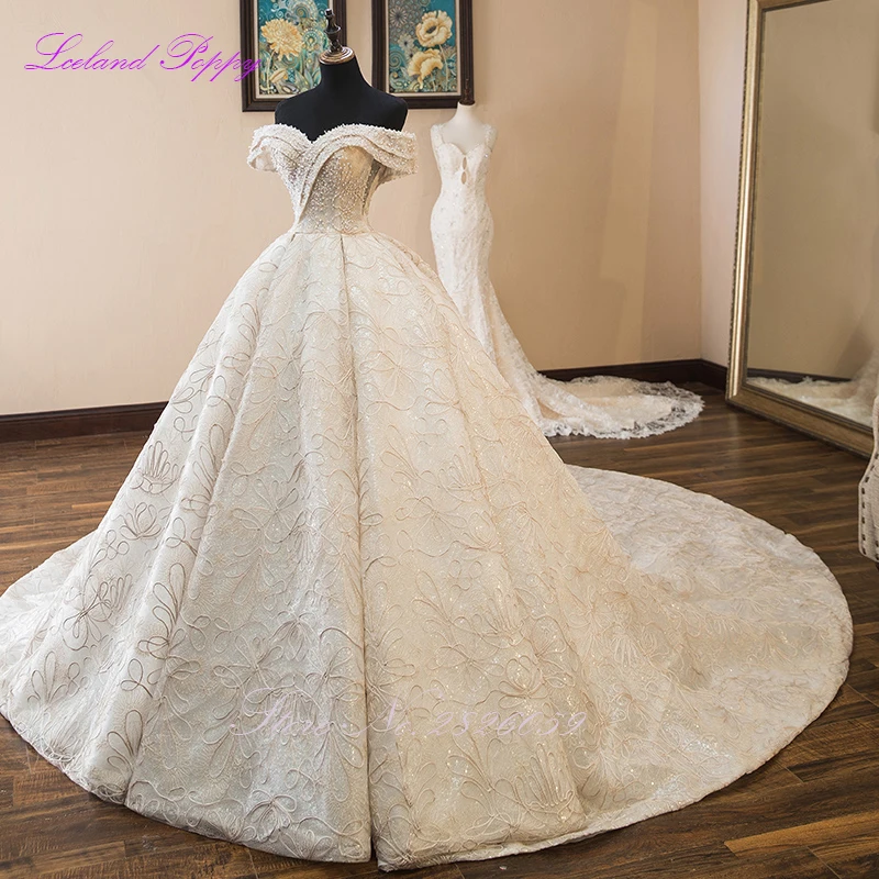 

Женское бальное платье It's yiiya, белое платье до пола без рукавов, расшитое бисером, с открытыми плечами на лето 2019