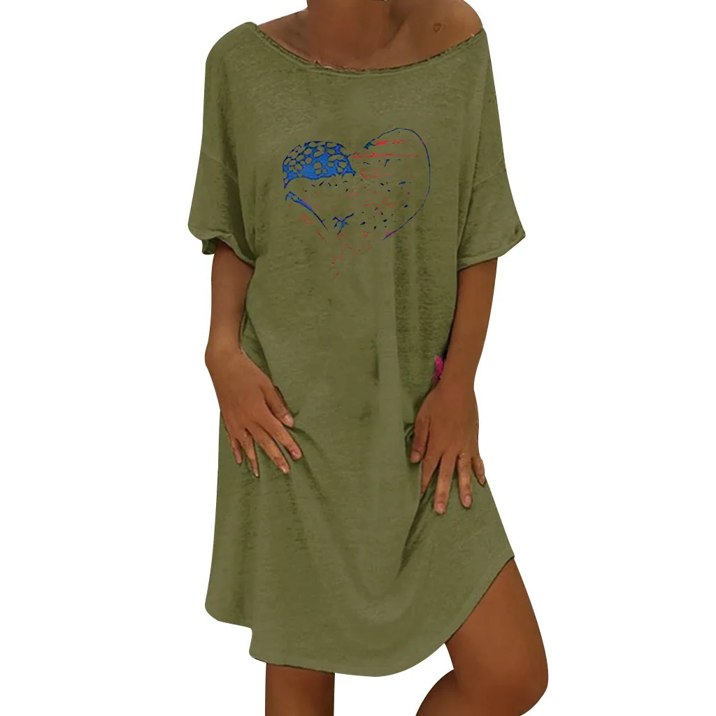 Свободное однотонное мини платье с короткими рукавами и широким воротником