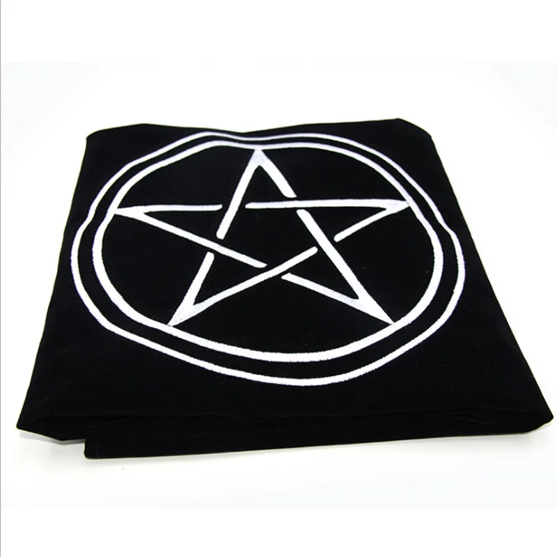 Black pentagram Tarot divination tablecloth sun five-pointed star three goddess velvet thick flannel board game accessories 80*80cm - Color: Black pentagram