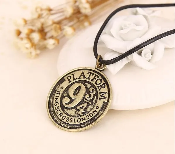 Распродажа шляп вдохновленный Хогвартсом Экспресс 9 3/4 ожерелье на платформе с