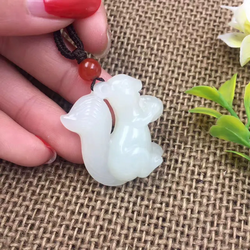 Natural Xinjiang Hetian jade white squirrel pendant 29 * 30 8mm with certificate | Украшения и аксессуары