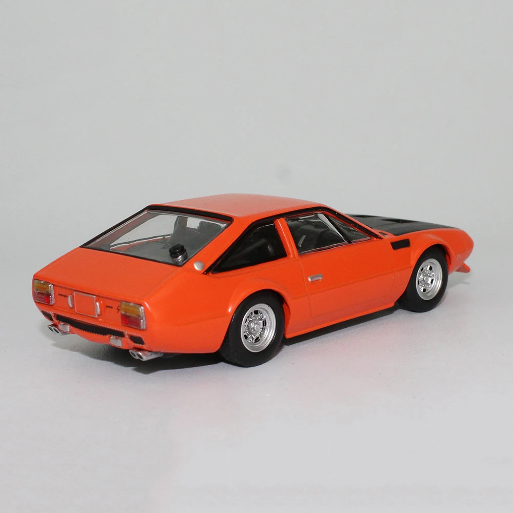 Модель HOMMAT 1/43 Jarama GTS (Боб Уоллес) 1972 модель автомобиля из металлического сплава
