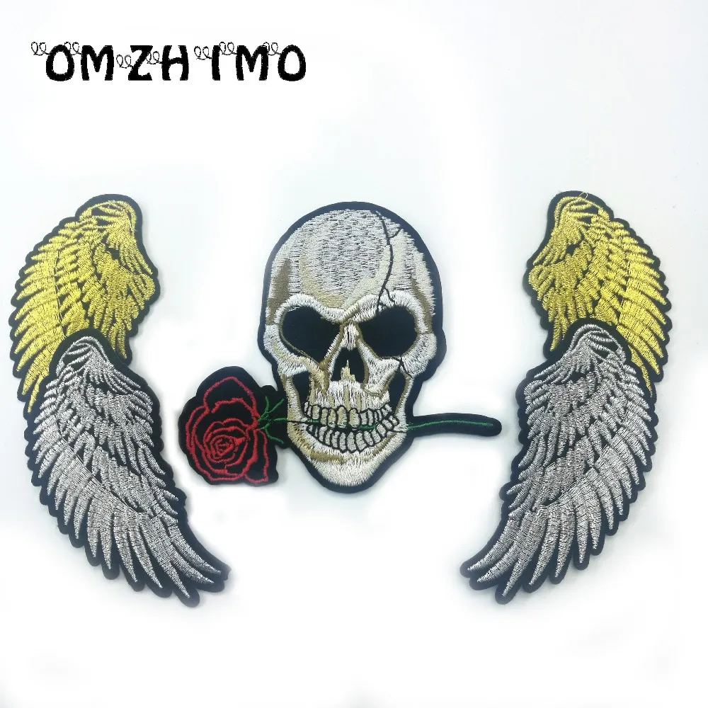 Нашивка с вышитым черепом и розовым крылом в стиле панк байкер вышитая