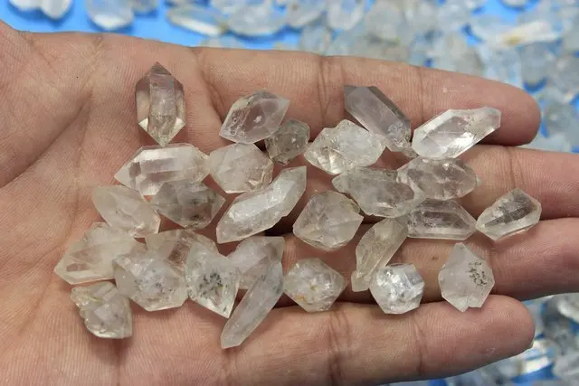 A + образцы кварцевых точек с искусственными кристаллами высшего качества | Дом и