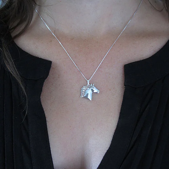 Трендовое ожерелье с подвеской в виде лошади женское Позолоченное серебряное