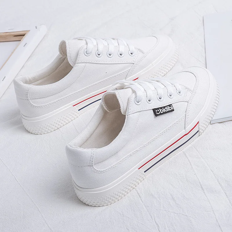 Летние кроссовки женские белые на шнуровке Джинсовая парусиновая обувь