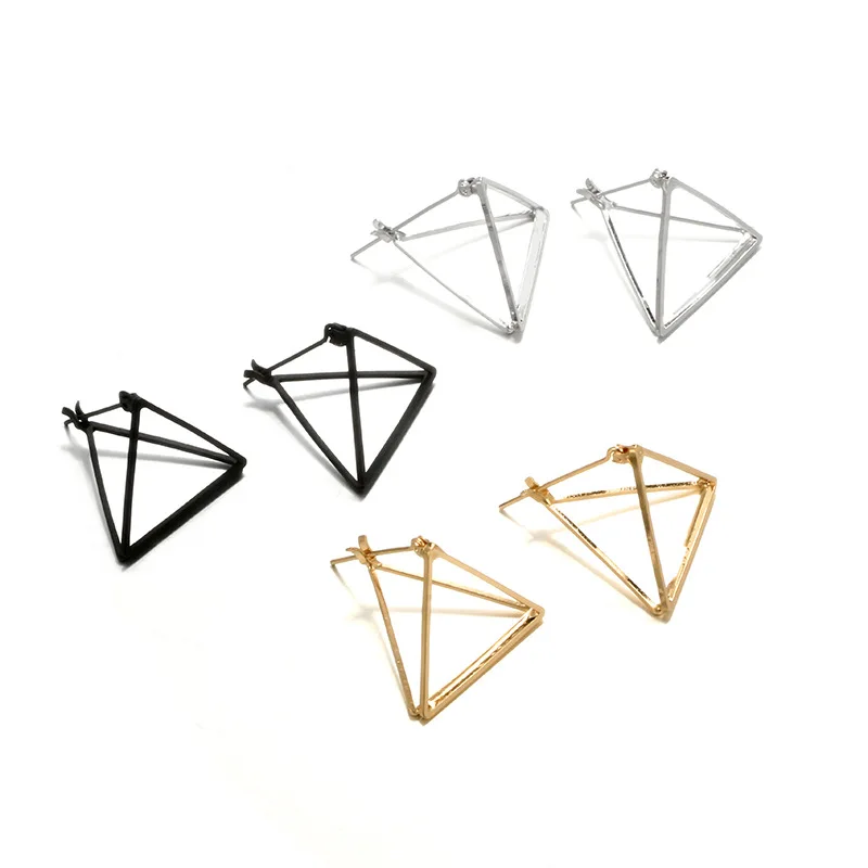 8 сезонов треугольные геометрические серьги полые Черное золото серебряный цвет