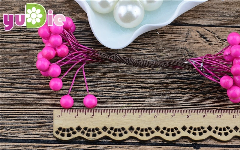 

250pcs/500head 7mm Mini Artificial Fruit Stamens Small Berries Artificial Flowers Wedding Home Christmas Decorations DIY Wreaths