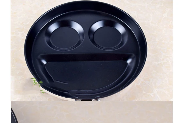 Домашняя сковорода с плоским дном маленькая антипригарная со смайликом горшок