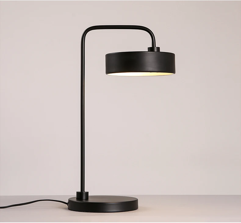 Скандинавский простой дизайн светодиодная настольная лампа современный