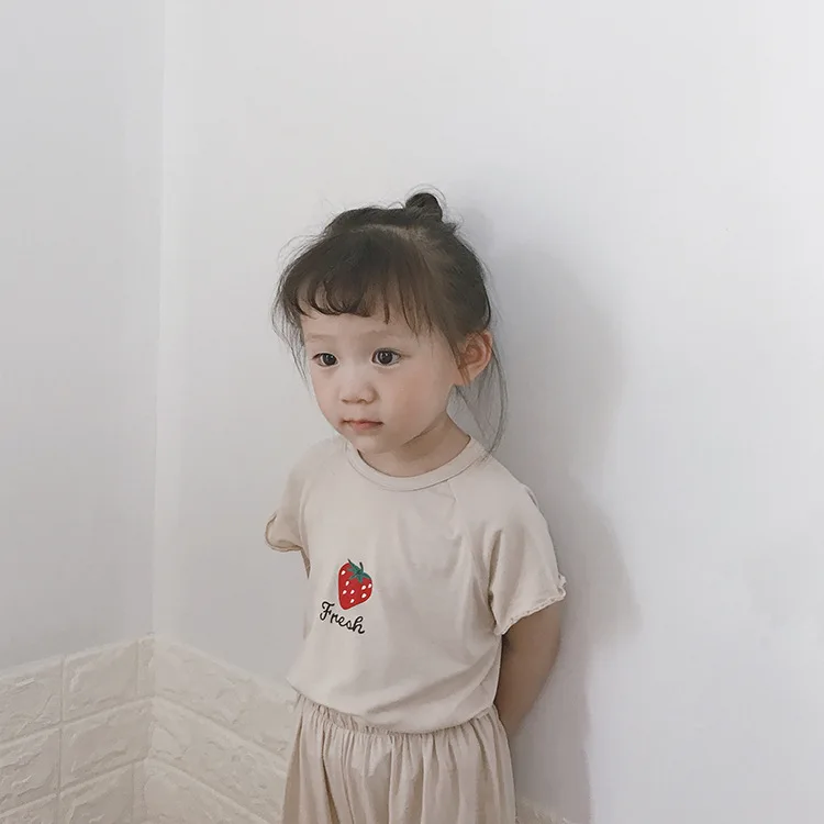 Летние милые пижамные комплекты с принтом клубники для девочек 1-7 лет, Детская футболка из чистого хлопка с короткими рукавами+ штаны, костюмы из 2 предметов