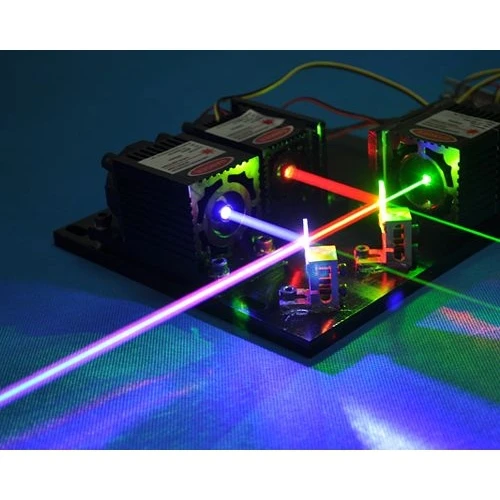 

800mW RGB white laser module/Good cooling/TTL+Analog modulation