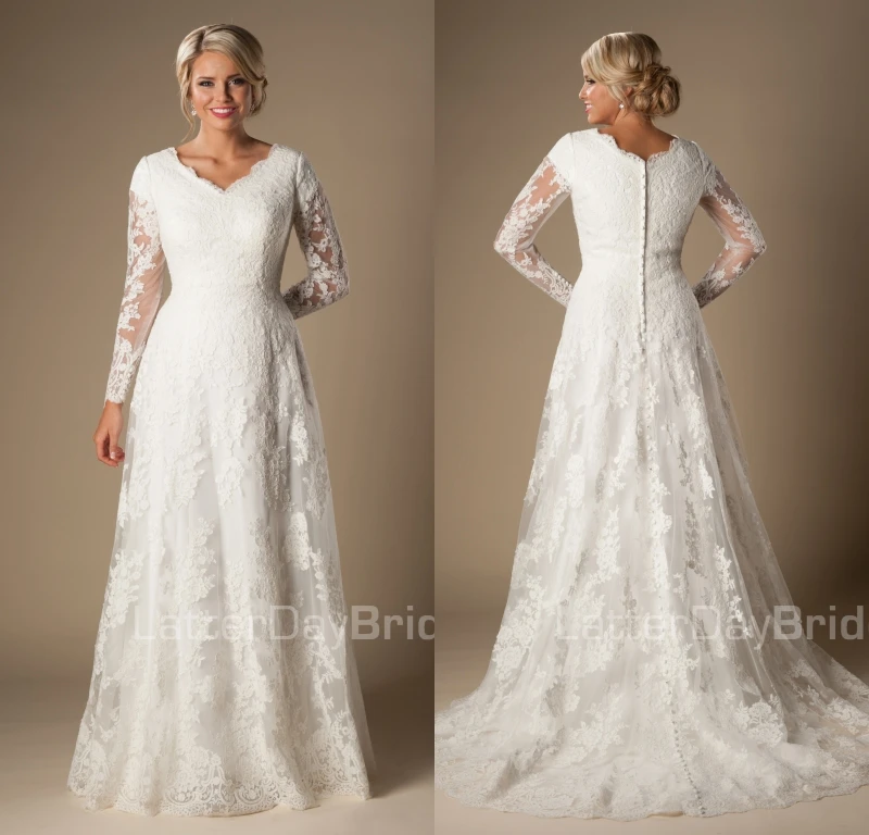 

Vintage Lace Modest Wedding Dresses 2019 With Long Sleeves Ivory A-line V Neck Buttons Sleeves Long Bridal Gowns Custom Made