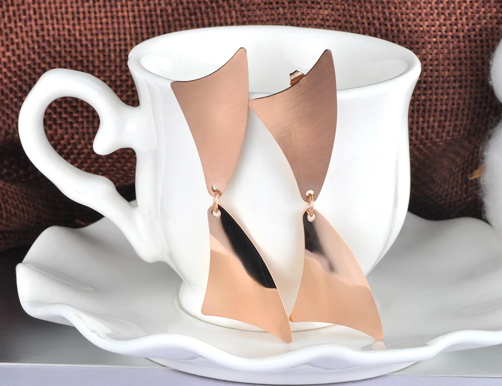 Женские серьги из нержавеющей стали JeeMango с изогнутой двойной треугольной